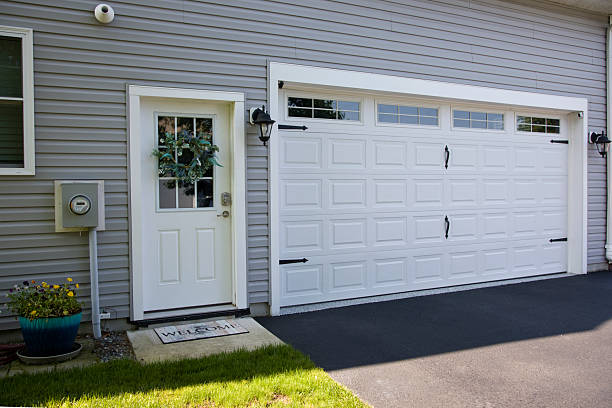 24/7 Emergency Garage Door Panel Replacement experts in Stevensville, MT